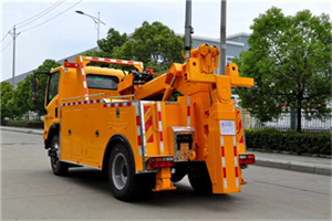 中江高速路拖车费